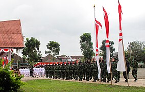 Indonesian soldiers independence day march Bengkulu.jpg