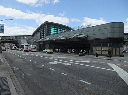 Cómo llegar a Jackson Heights Roosevelt Avenue 74th Street Station en transporte público - Sobre el lugar