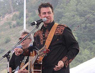 John Sines Jr. American country music singer-songwriter (born 1968)