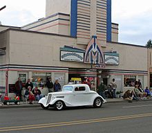 "Function 4 Junction" cruise in Junction City Junction City car show.jpg