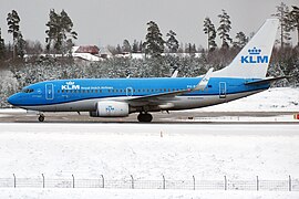 KLM, PH-BGM, Boeing 737-7K2 (51007045497).jpg