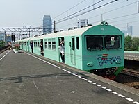 Economy class EMU at Gambir Station, October 2009. KRL Ekonomi.JPG