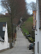 The Koppenberg seen from the foot in Melden Koppenberg5063.jpg