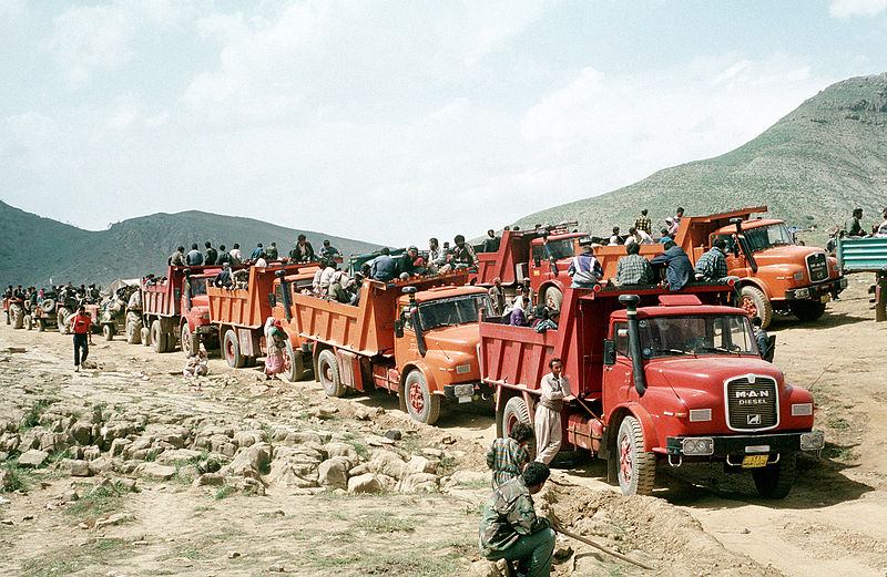 File:Kurdish refugees travel by truck, Turkey, 1991.jpeg