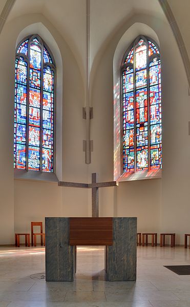 File:Lörrach - Josefskirche - Altar.jpg