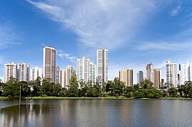 Lago Igapó with Londrina skyline