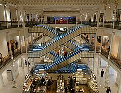 Le Bon Marché: World's oldest department store revolutionized