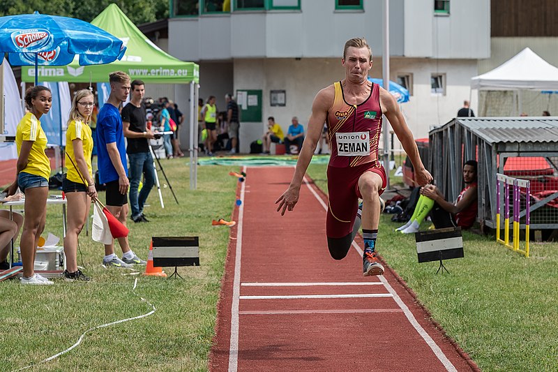 File:Leichtathletik Gala Linz 2018 triple jump Zeman-7036.jpg