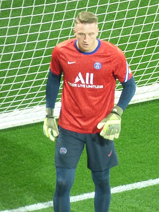 <span class="mw-page-title-main">Marcin Bułka</span> Polish footballer