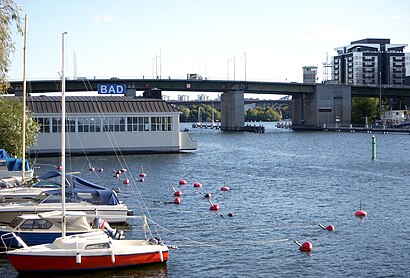 Vägbeskrivningar till Liljeholmsbron med kollektivtrafik