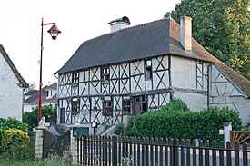 Neuilly-Le-Réal: Comuna francesa