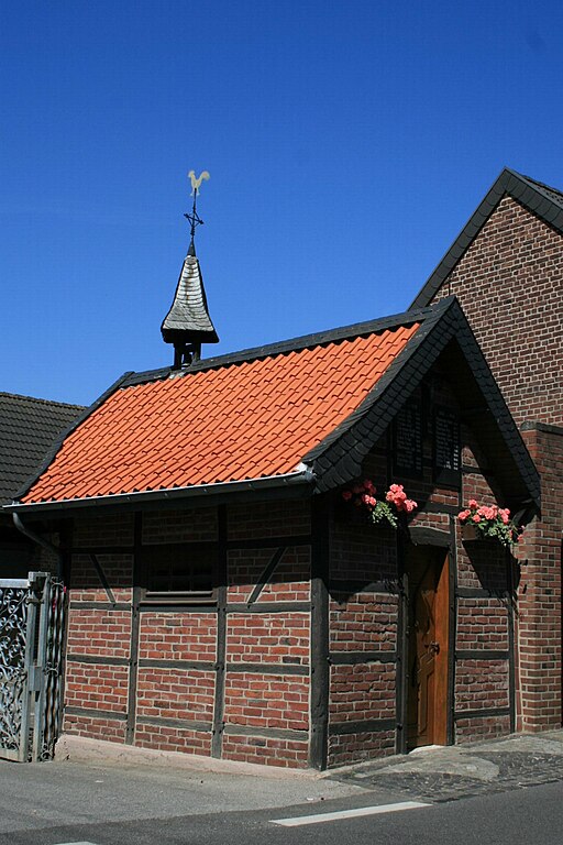 Mönchengladbach-Genhodder Denkmal-Nr. G 024, Genhodder 13 (5744)