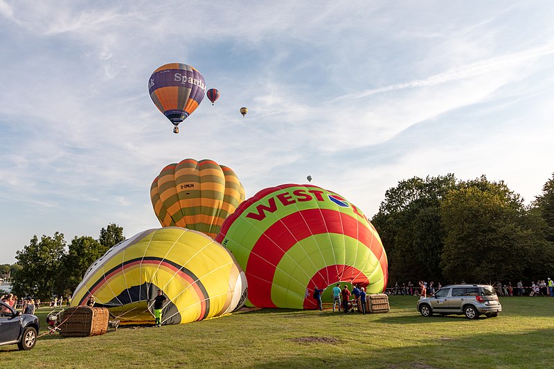 File:Münster, Montgolfiade (an den Aaseewiesen) -- 2019 -- 9668.jpg