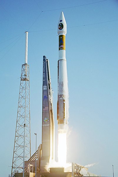 Launch of Atlas V carrying the MRO, 11:43:00 UTC August 12, 2005