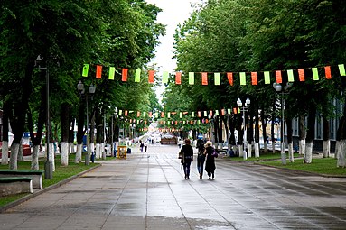 «Брадвей» — пешаходная частка вуліцы Прытыцкага, папулярнае сярод моладзі месца сустрэч