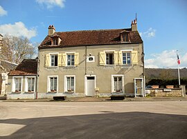 Das Rathaus in Saint-Moré