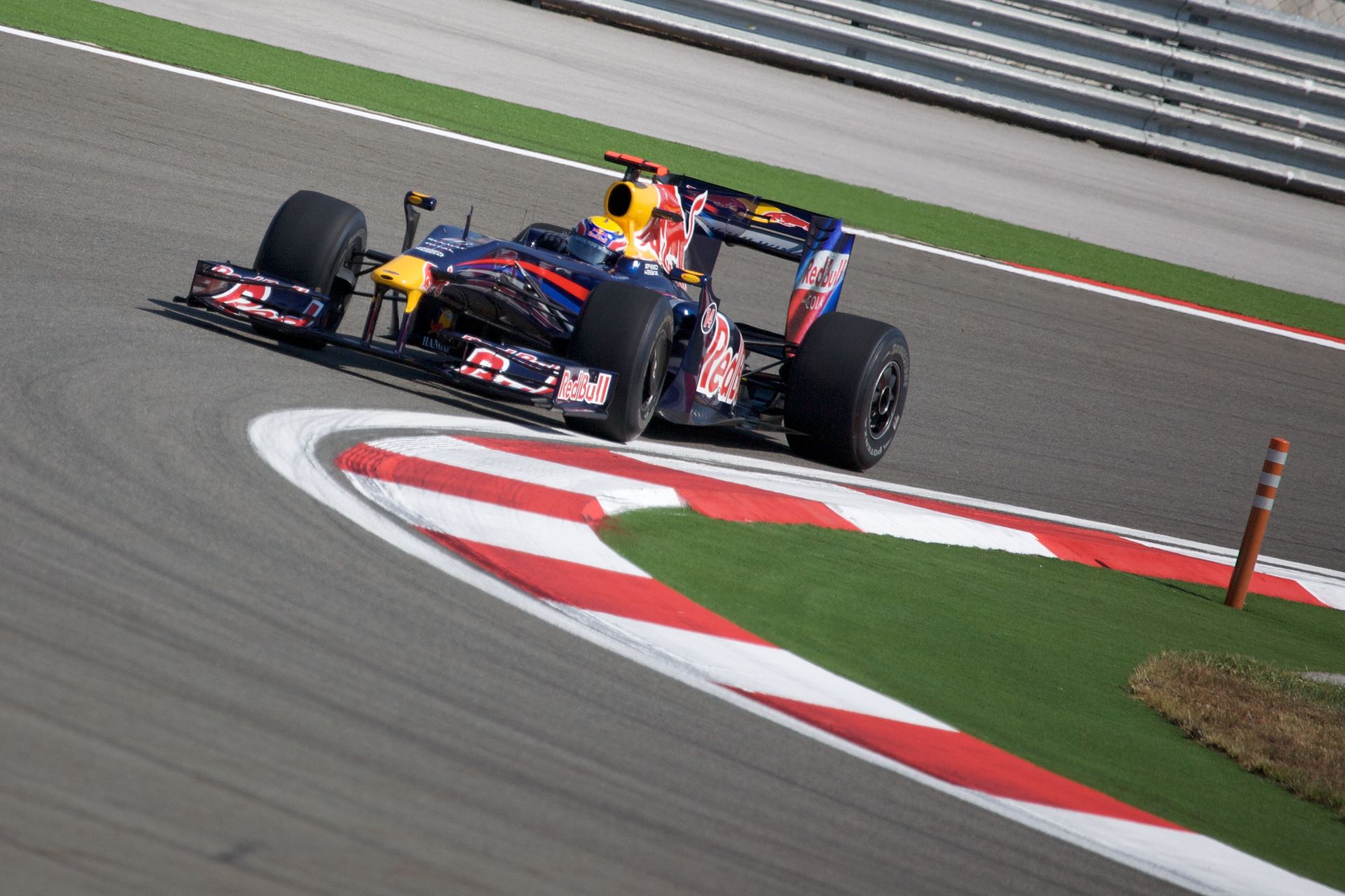 Red bull rb4