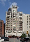 Övergiven skyskrapa i centrala Detroit. Byggnaden återinvigdes i december 2018 som Hotel Element.