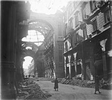 Galleria Vittorio Emanuele II destroyed by Allied bombings, 1943 Milano, Galleria Vittorio Emanuele II (bombardata) 02.jpg
