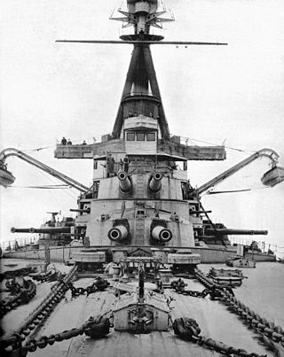 <span class="mw-page-title-main">Superfiring</span> Arrangement of gun turrets on a warship with one higher and behind the other