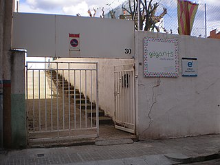 Català: Mollet del Vallès: Escola Bressol Gegants al carrer de Feliu Tura.