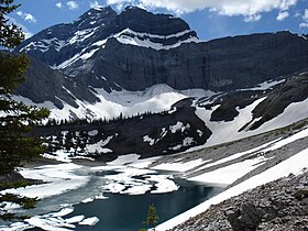 Vue du mont Galatea depuis les lacs Galatea.