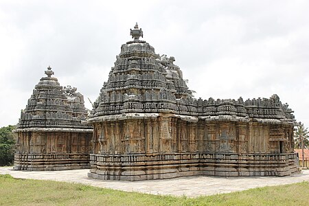 Nageshvara (near) and Chennakeshava (far) temples at Mosale.JPG