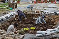 Archäologen arbeiten bei einer Burg in Japan.