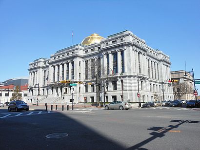 How to get to Newark City Hall with public transit - About the place