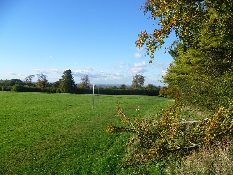 File:Nork Park - geograph.org.uk - 3732641.jpg