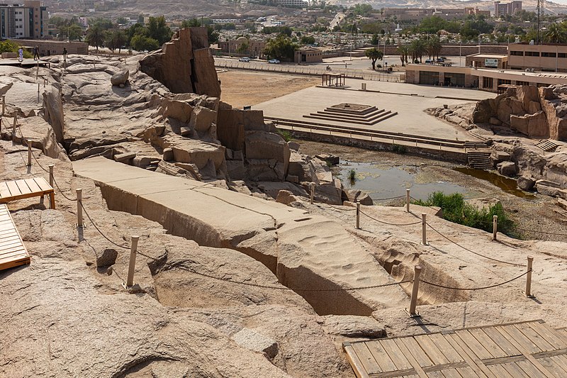 File:Obelisco inacabado, Asuán, Egipto, 2022-04-01, DD 172.jpg