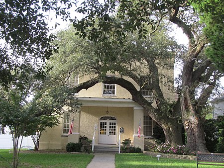 Old Brunswick County Courthouse.JPG