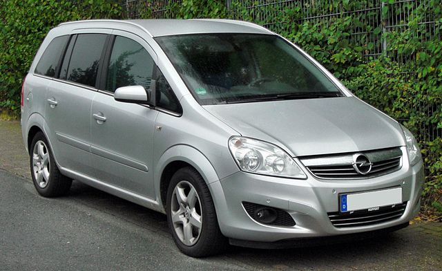 Opel Zafira A Facelift