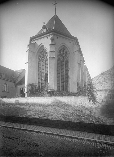File:Overzicht oostzijde kapel - Maastricht - 20407433 - RCE.jpg