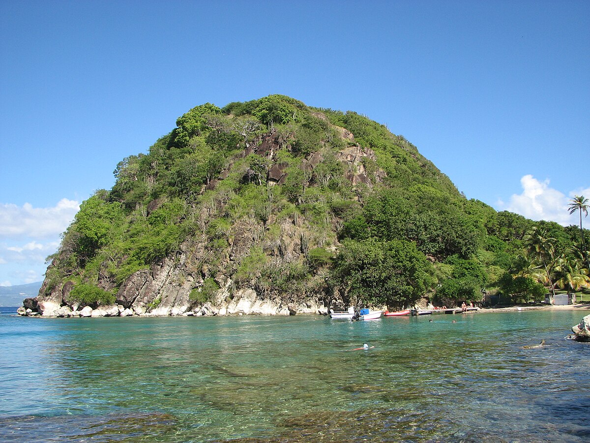 Les saintes. Остров сент Мэтью. Остров сент Морис. Остров сент Лазар. Остров сент Элен.