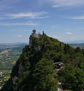 Panorama of the Cesta Tower in San Marino.jpg