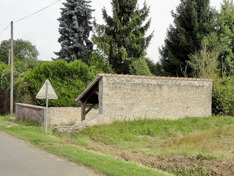 File:Parnes (60), lavoir, rue du Pont de Tartarin 4.jpg