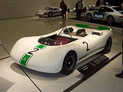 Porsche 909 Bergspyder im neuen Porsche-Museum (2009)