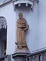 Praha - Dejvice, Wuchterlova 5, socha Petra Chelčického