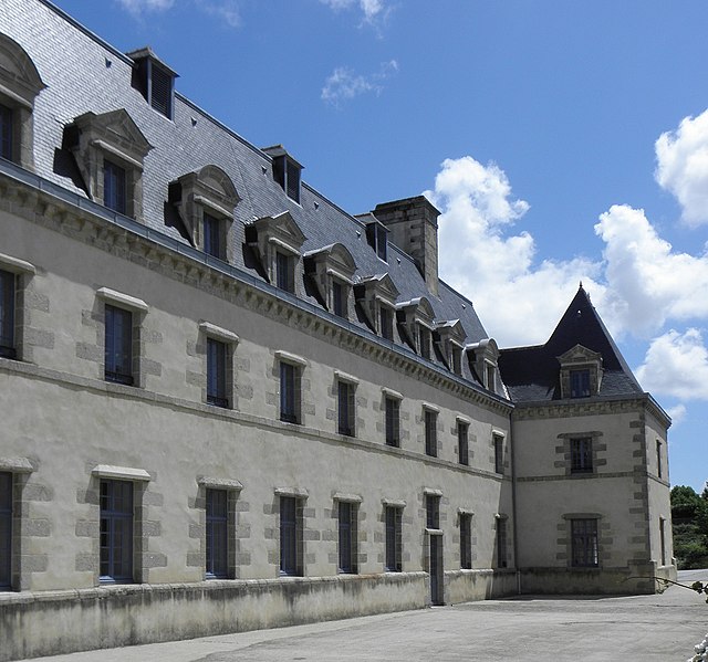 File:Quimperlé (29) Couvent des Ursulines 04.JPG