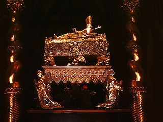 Silver Reliquia del sarcófago de Adalberto de Praga en la catedral.