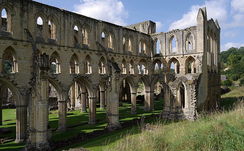 File:Rievaulx Abbey MMB 12.jpg