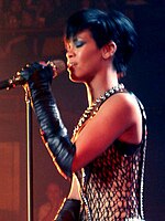 Rihanna-brisbane-cropped.jpg