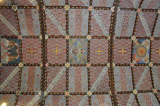 File:Roof of Chapel at Carisbrooke Castle.JPG(6.32 MB, 12.21 MP)