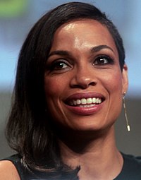 Rosario Dawson spielt Gail