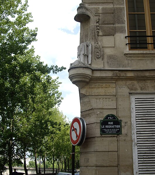 File:Rue Le Regrattier - Rue de la Femme-Sans-Teste, Paris 4.jpg