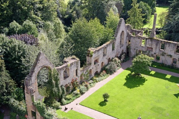 The ruins of the Archbishop's Palace