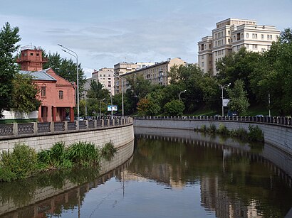 Как доехать до Преображенская набережная на общественном транспорте