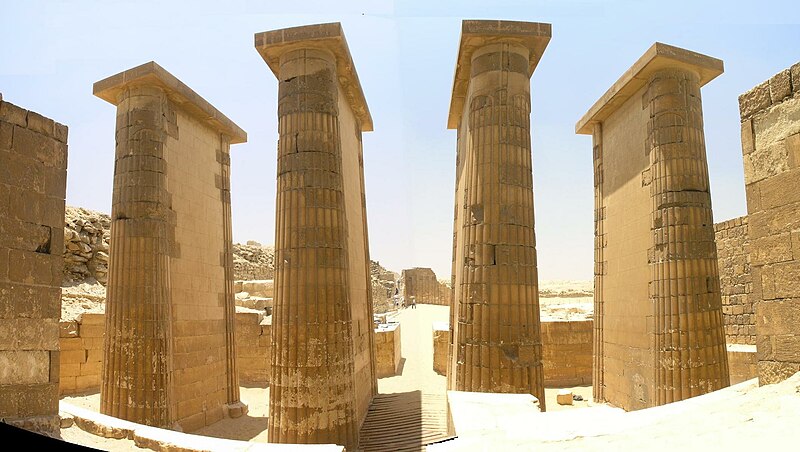 File:Saqqara - Mortuary temple columns panorama.jpg