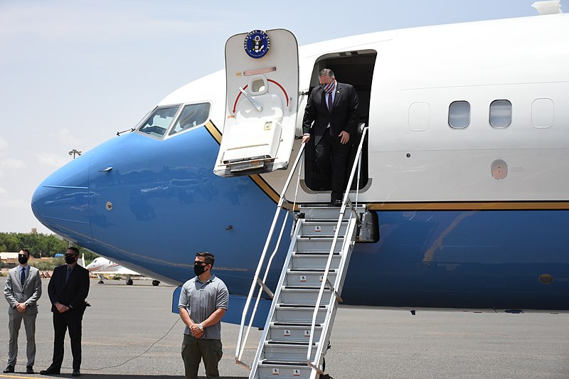 File:Secretary Pompeo Arrives in Sudan (50267081172).jpg